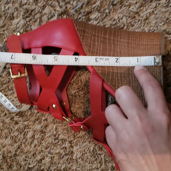 Guess, Sandal 👡, Size 8.5, Color Red. - Picture 8 of 9